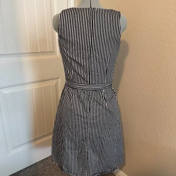 LOFT Black & White Striped Sleeveless Fit & Flare Dress | Size 14 - Picture 3 of 5